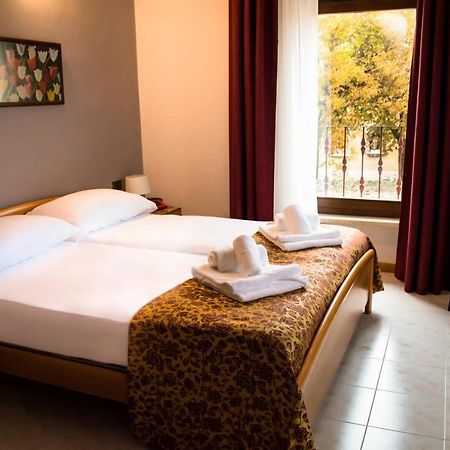 Hotel Corte Dal Castello Lazise Esterno foto