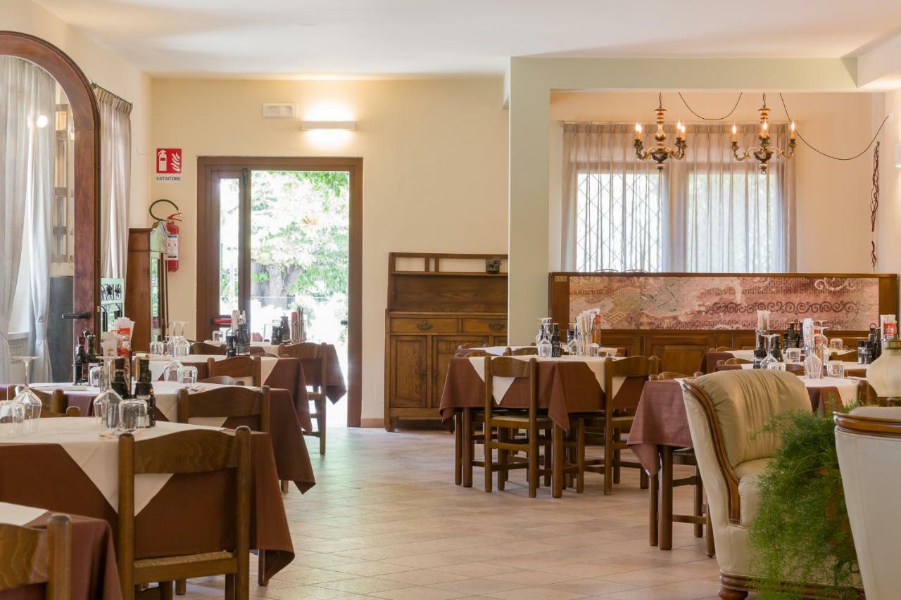Hotel Corte Dal Castello Lazise Esterno foto