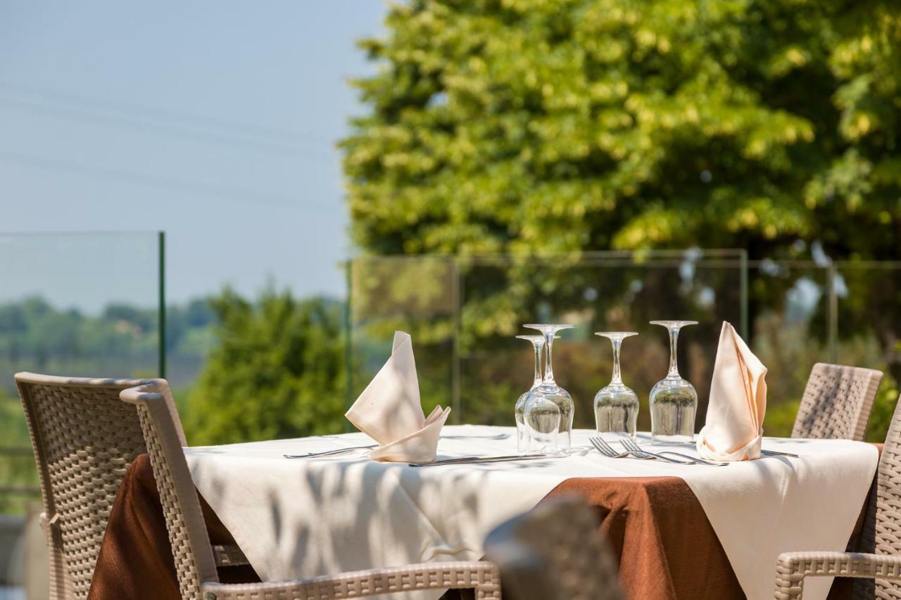 Hotel Corte Dal Castello Lazise Esterno foto