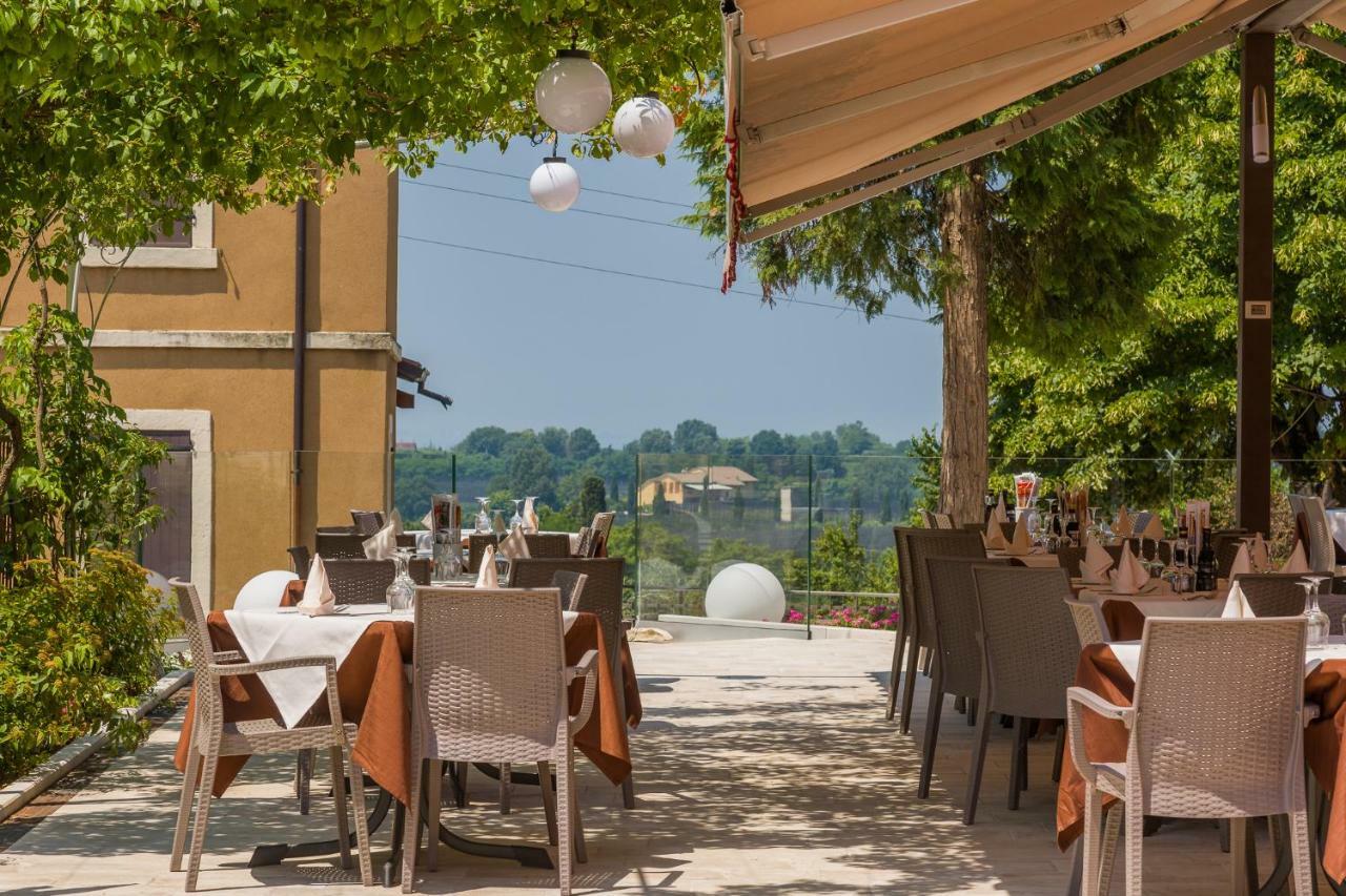 Hotel Corte Dal Castello Lazise Esterno foto