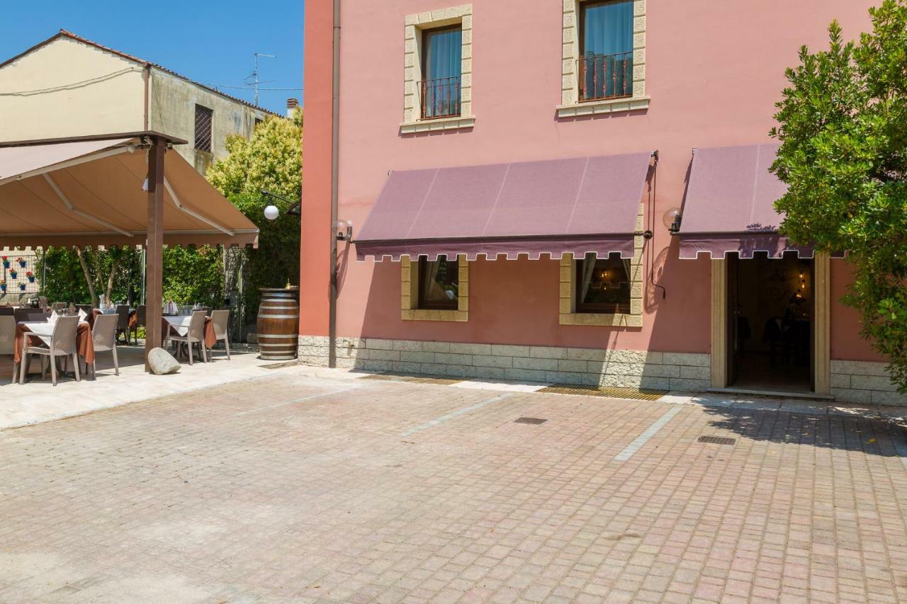 Hotel Corte Dal Castello Lazise Esterno foto