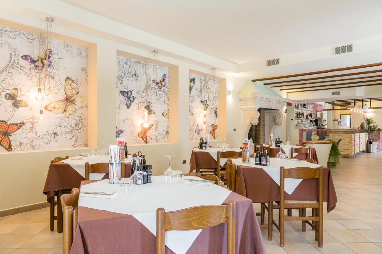 Hotel Corte Dal Castello Lazise Esterno foto