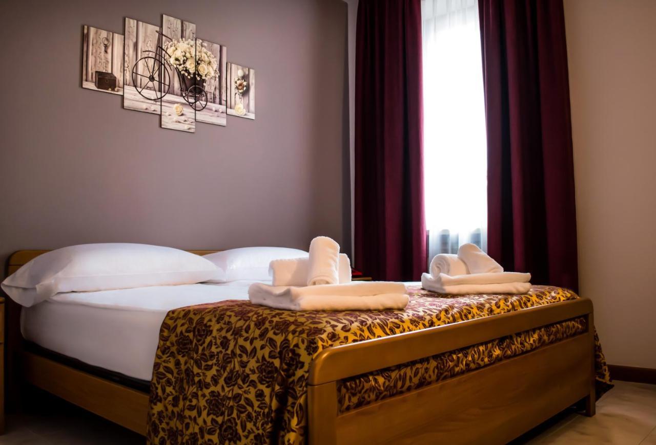 Hotel Corte Dal Castello Lazise Esterno foto